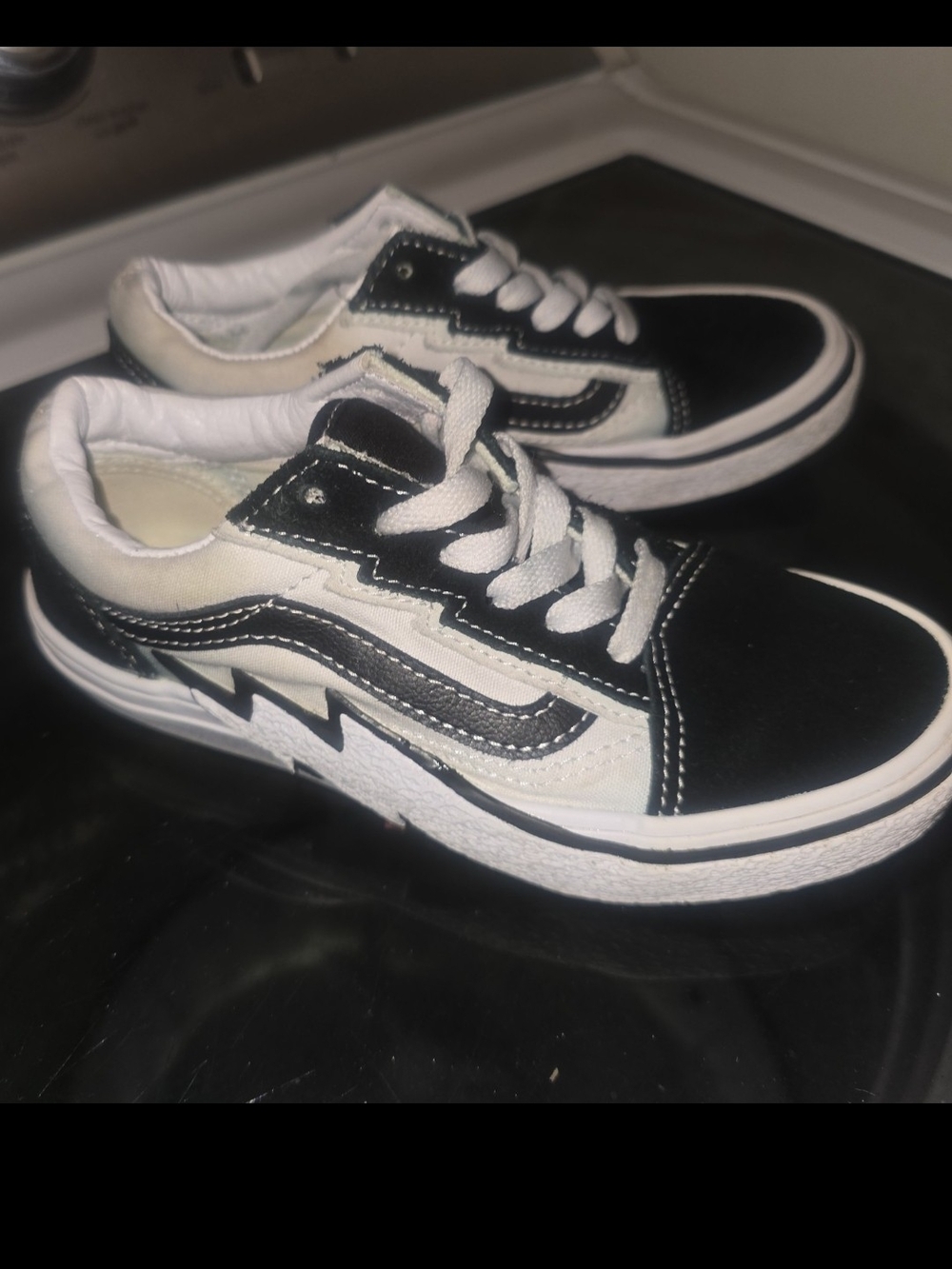 Kids VANS Black & White Low-Top Skate Sneakers